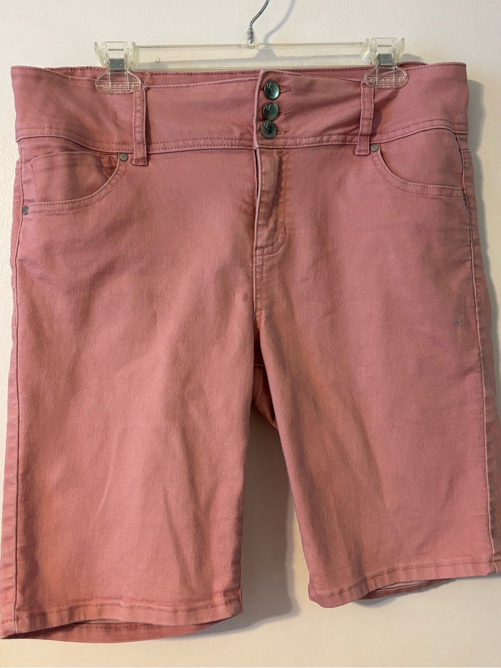 d. jeans Mauve Button-Front High-Rise Bermuda Shorts